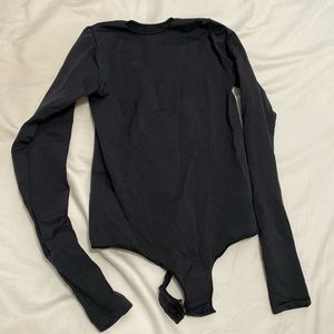 Skims long sleeve bodysuit